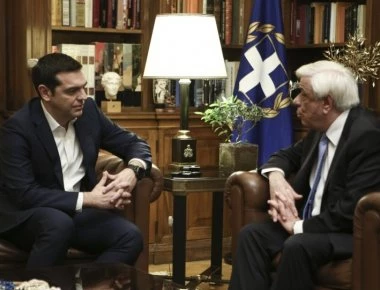 Α. Τσίπρας σε Π. Παυλόπουλο: «Στόχος μια λύση που θα αντέξει στο χρόνο - Σύνθετη ονομασία για όλες τις χρήσεις»